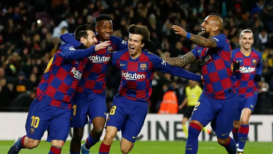 Lihat Gol Messi yang Menyelamatkan Debut Quique Setien
