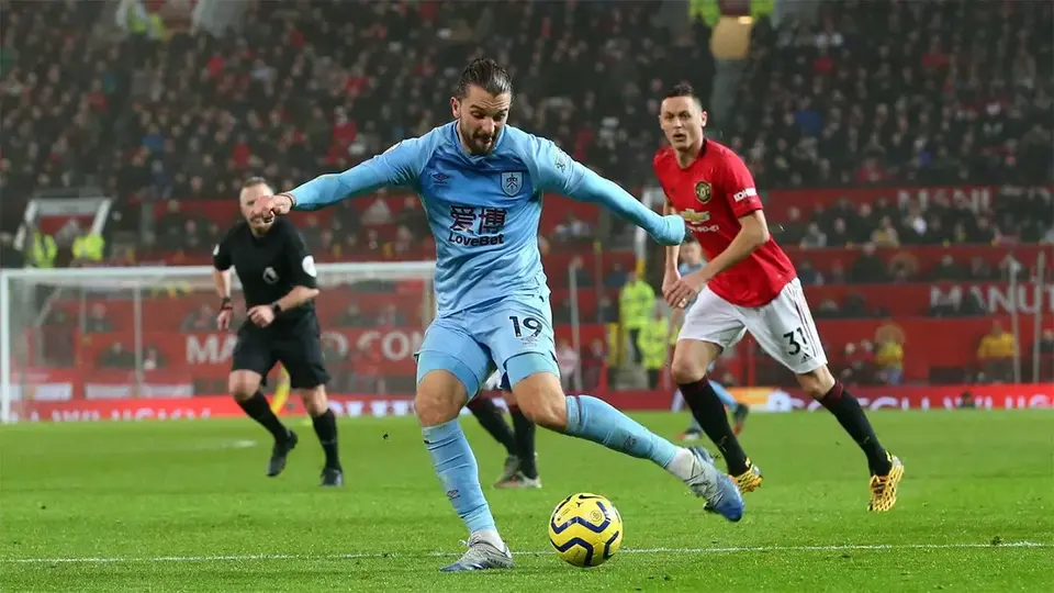 Pertama Sejak 1962, Manchester United Kalah dari Burnley di Old Traffrod