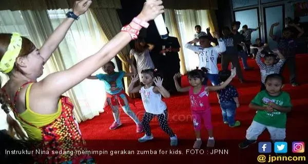 Mana yang Lebih Banyak Membakar Kalori, Zumba atau Aerobik?