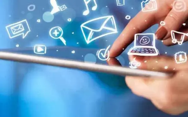 Cara Menjaga Ponsel Dari Paparan Kuman Berbahaya