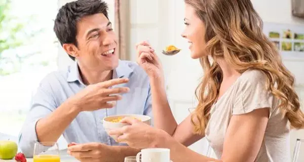 5 Kiat Makan Nasi Padang Tanpa Khawatir Ancaman Kolesterol