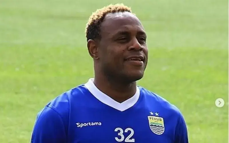 Victor Igbonefo Bertekad Bawa Persib Raih Prestasi di Liga 1 2020