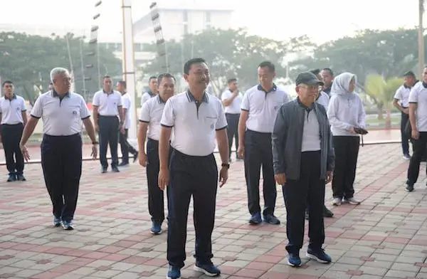 Wapres Ma’ruf Amin Olahraga Bersama di Markas Besar TNI AL