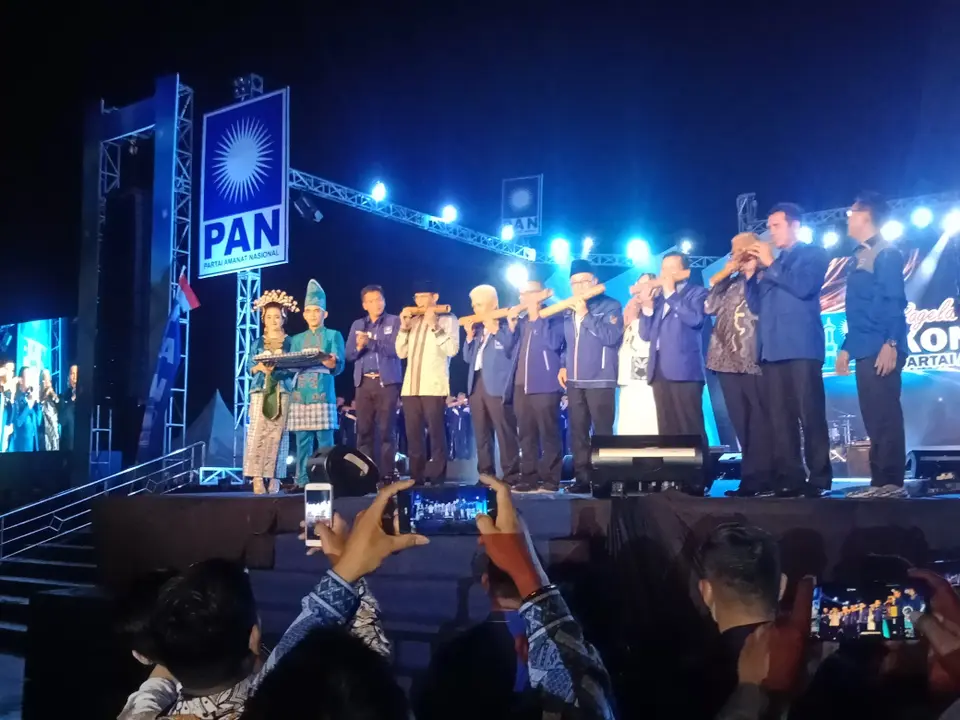 Hormati Perjuangan Kader, Kongres PAN V di Kendari