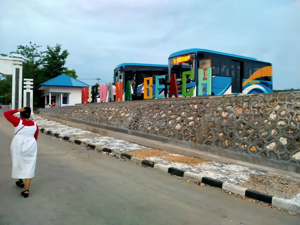 Dishub Sultra Mau Lelang Parkiran Pantai Nirwana