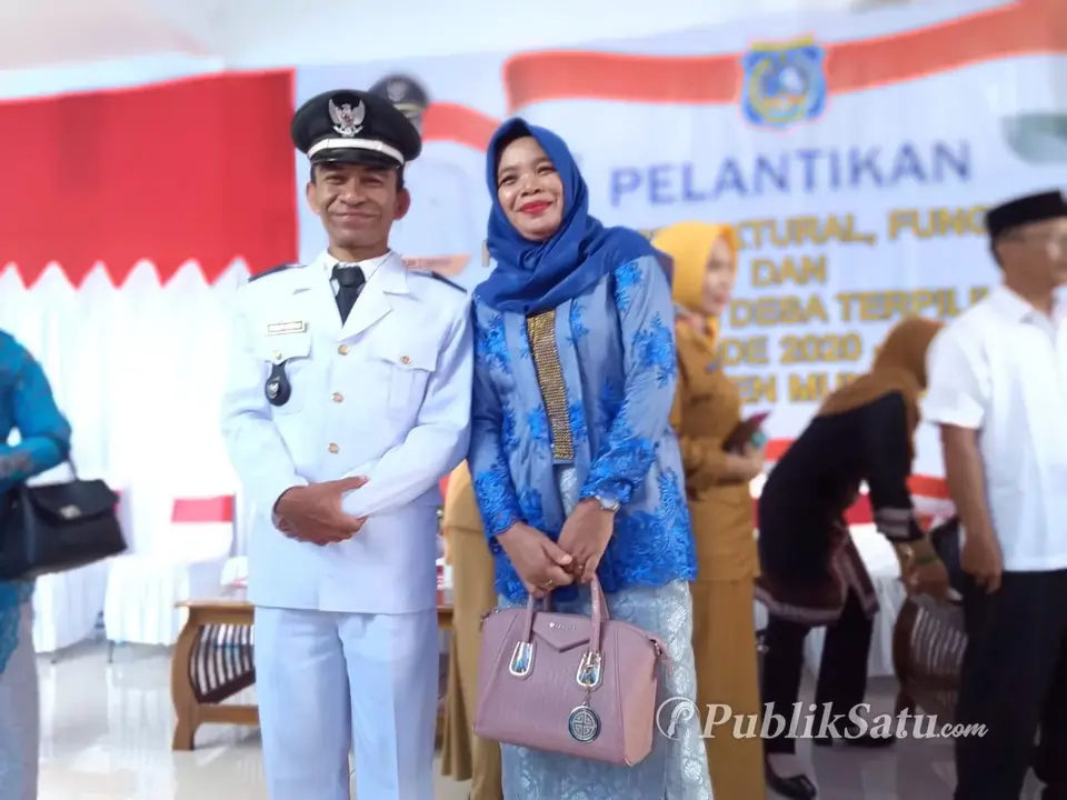 Resmi Jabat Kades Lemoambo, Ini Harapan Muklis