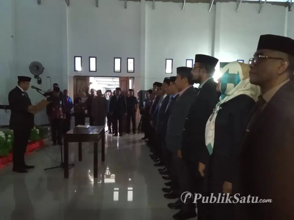 Bupati Muna Barat Rombak 117 Kabinet