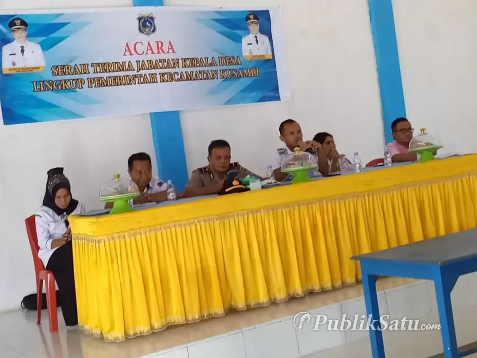 Sertijab Kades, Camat Kusambi Ingatkan tak Ada Lagi Kubu A dan B