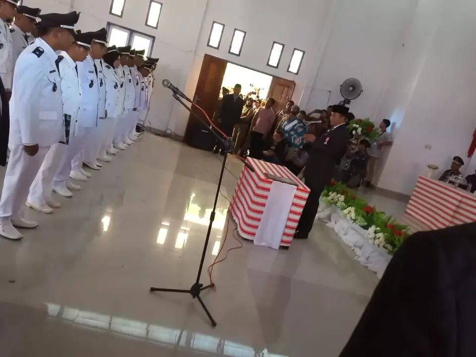 Rajiun Lantik Tiga Pejabat Struktural dan Puluhan Kades