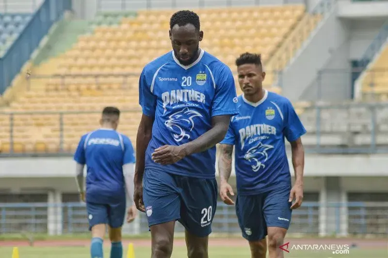 Sinyal Positif untuk Geoffrey Castillion dan Wander Luiz