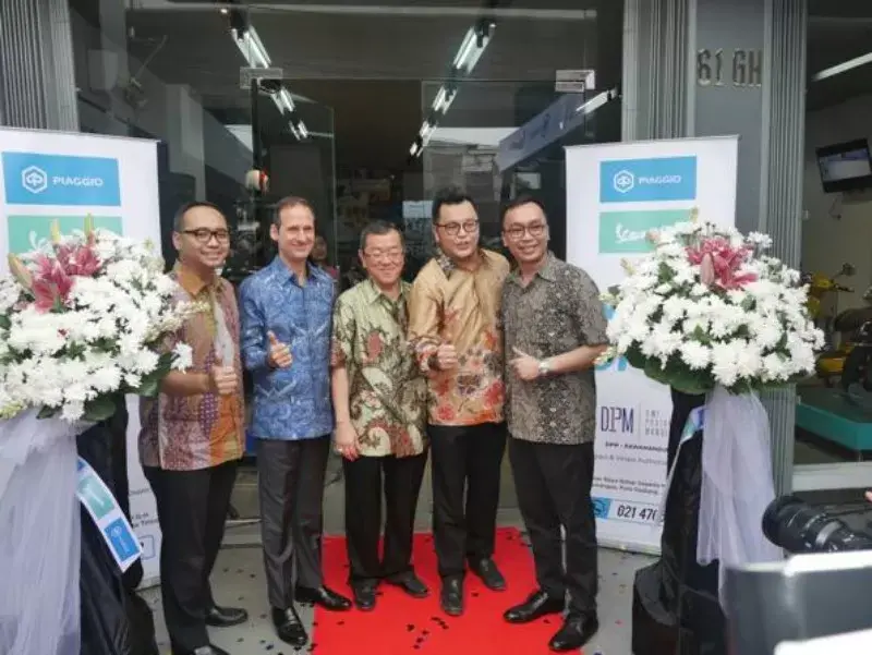 Piaggio Resmikan Dealer Baru di Rawamangun