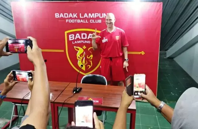 Pelatih Badak Lampung FC Pasang Target Menang di Setiap Laga Kandang