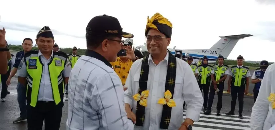 Menhub Kunjungi Bandara Matahora Wakatobi