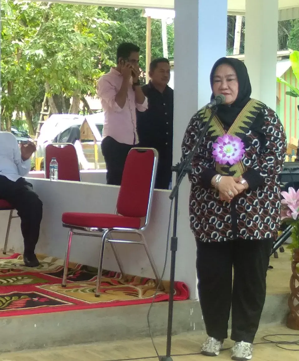 Pilkada Muna, Tina Nur Alam Dukung Rajiun Tumada