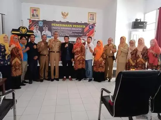 Puluhan Mahasiswi Kebidanan Politeknik Baubau Praktik Komunitas Perdana di Buteng