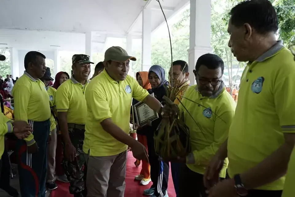 DLH Baubau Launching Bank Sampah Induk