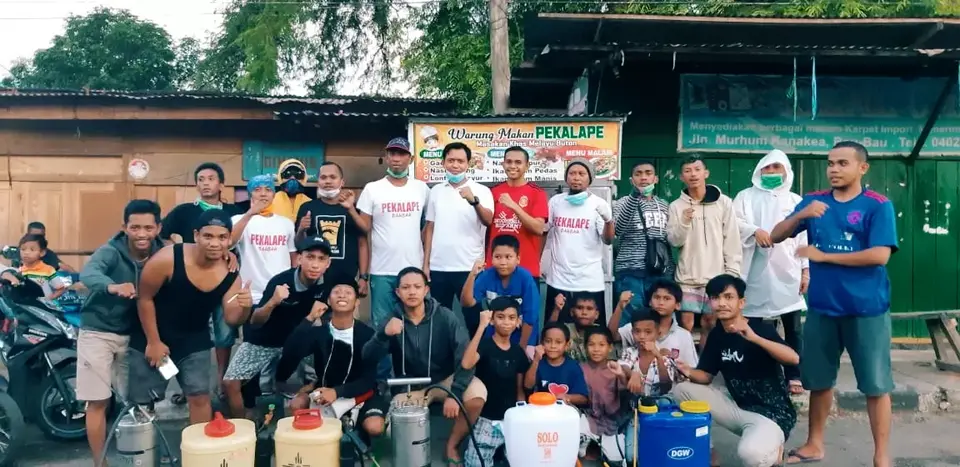 Cegah Covid-19, Pekalape Baubau Semprot 1000 Rumah Dengan Disinfektan