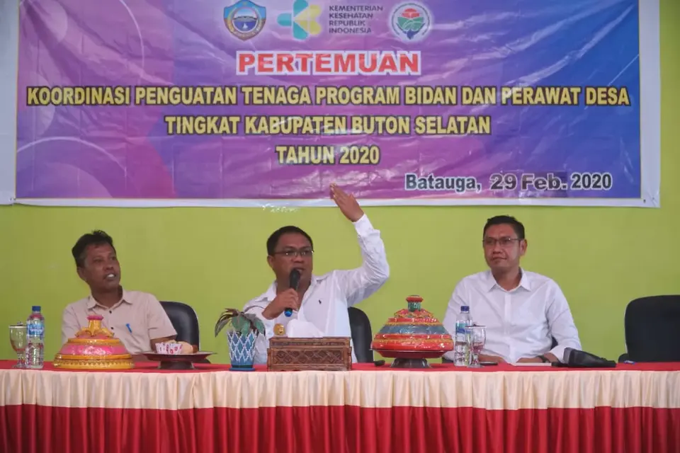 Rapat Koordinasi Bidan Desa Se-Busel, Arusani: Tahun Depan Kita Tambah Anggaran BPJS