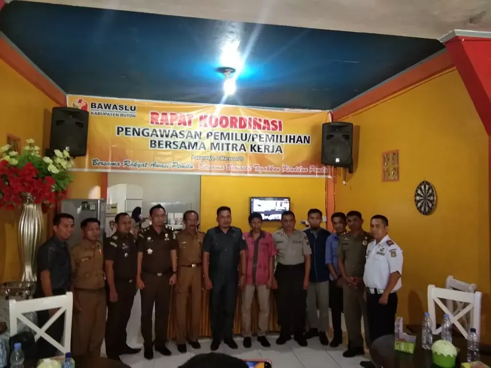 Bawaslu Buton Rakor Pengawasan Pemilu Bersama Mitra Kerja