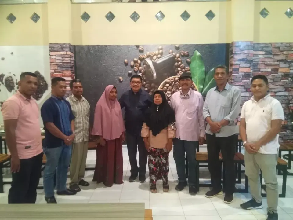 Minta Dibebaskan