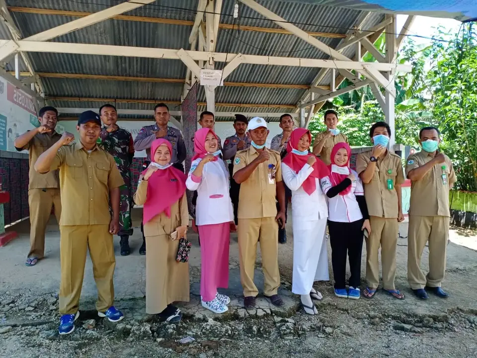 Polsek dan Puskesmas Bonegunu Sosialisasi Pencegahan Covid-19