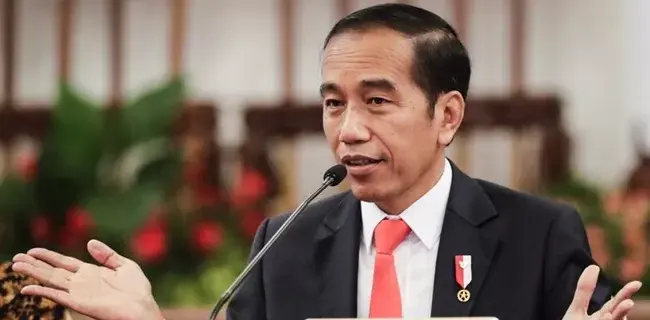 Jokowi Minta Tiga Menteri Percepat Distribusi Bansos