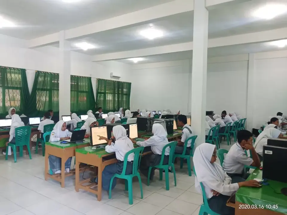 Hari pertama UNBK, SMKN 3 Baubau Mengalami Gangguan Server