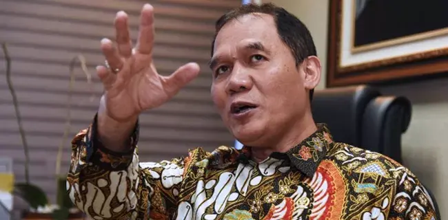 Diduga Ada Permainan Mafia Membuat Harga BBM Tidak Turun, Jokowi Harus Bertindak Tegas