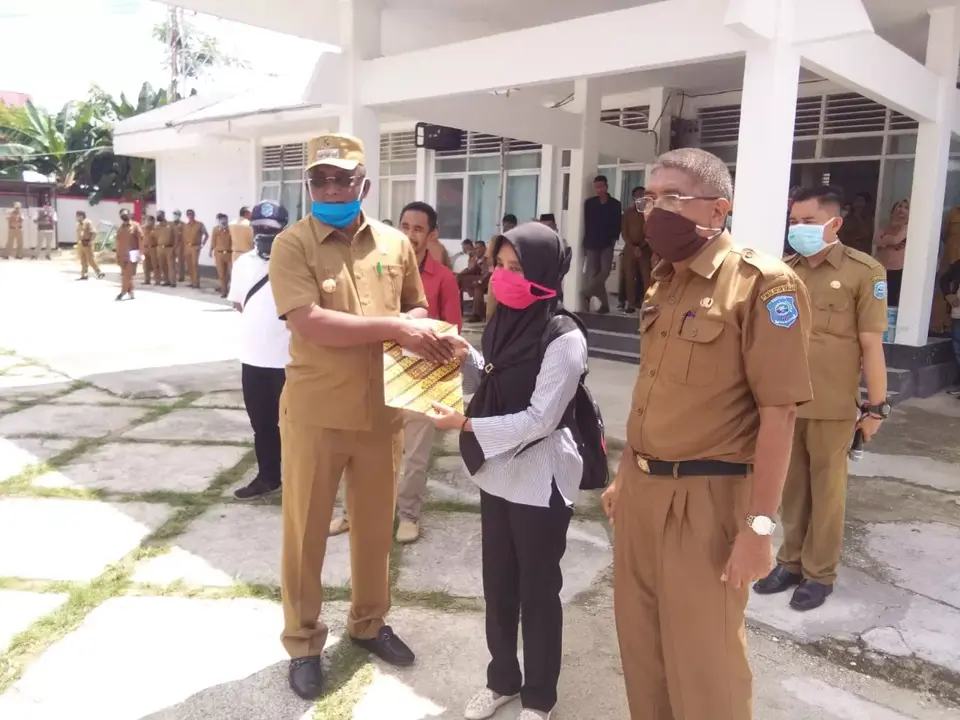 Terungkap Sadli Korban Politik, Bupati Beri Santunan dan Kembalikan Siti Marfuah Honor di DPRD