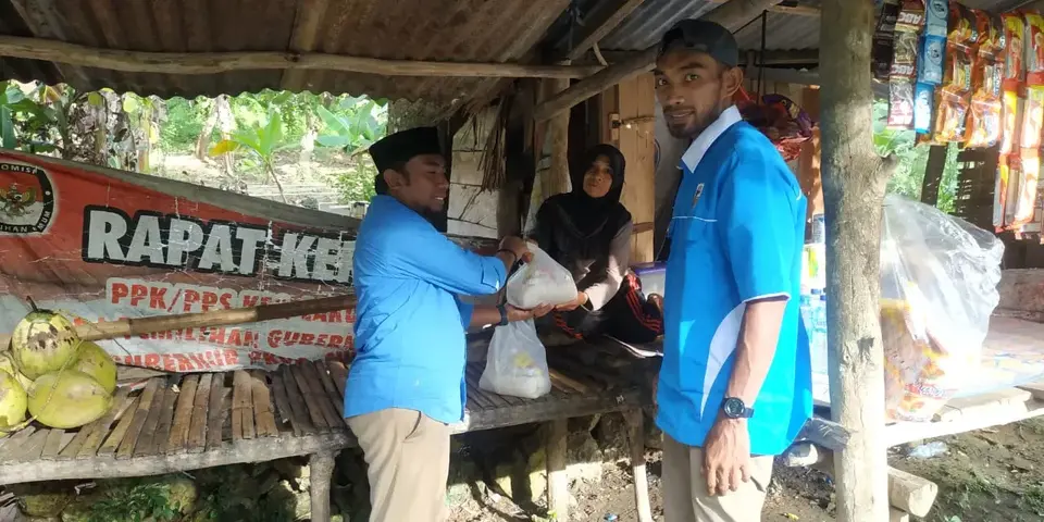 KNPI Buteng Berbagi Sembako di Kecamatan Gu-Sangia Wambulu