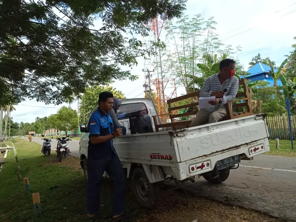 Kades Kumbikuno Sosialisasi Pencegahan Corona Dengan Keliling Kampung