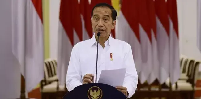 Jokowi Minta Tiga Menteri Percepat Distribusi Bansos