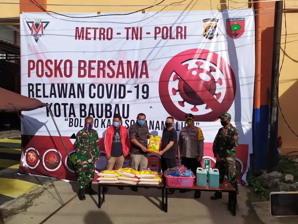 Beri Donasi, Wawali Baubau Apresiasi Posko Bersama Relawan Covid-19