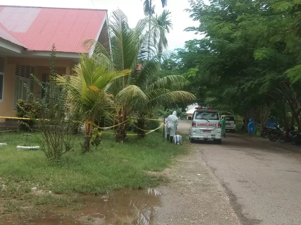 12 Warga Buton Jalani Tes Swab Covid-19