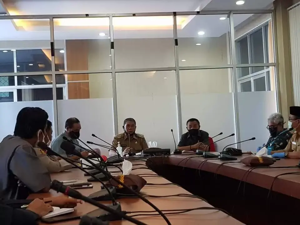 Gustas Berlakukan "Larangan" Masuk dan Keluar Kabupaten Kolaka