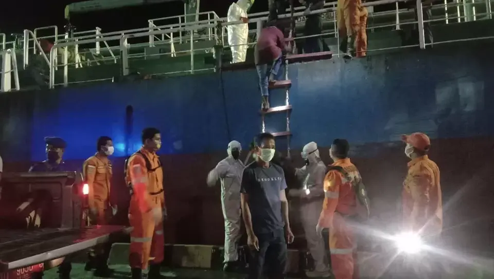 Tiga Hari Menumpang Rakit tanpa Makan, ABK Asal Jeneponto Dievakuasi ke Baubau