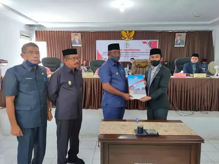 Seluruh Fraksi DPRD Buteng Setujui LKPJ Bupati 2019