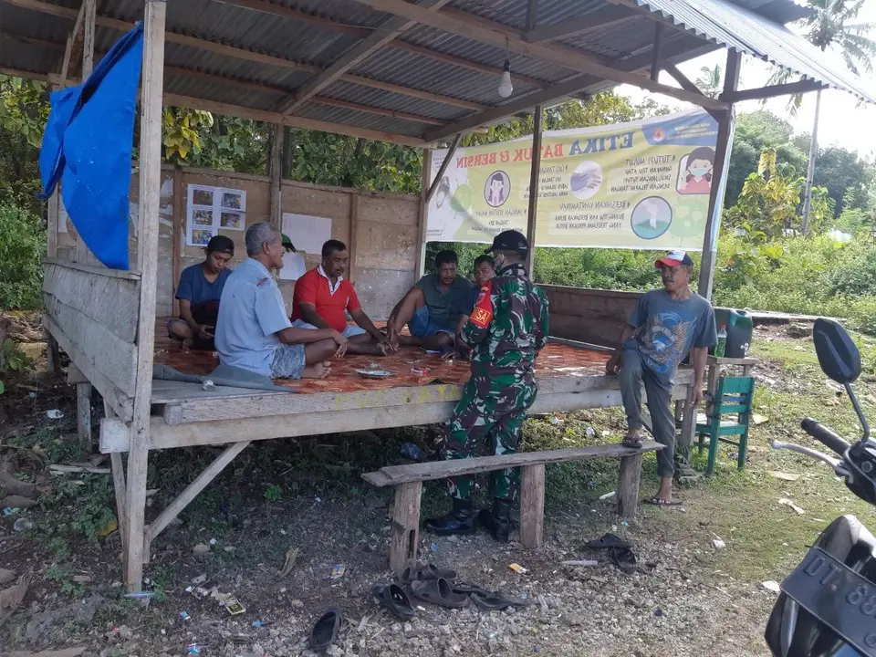 Babinsa Sangia Wambulu Lakukan Sosialisasi Cegah Covid-19