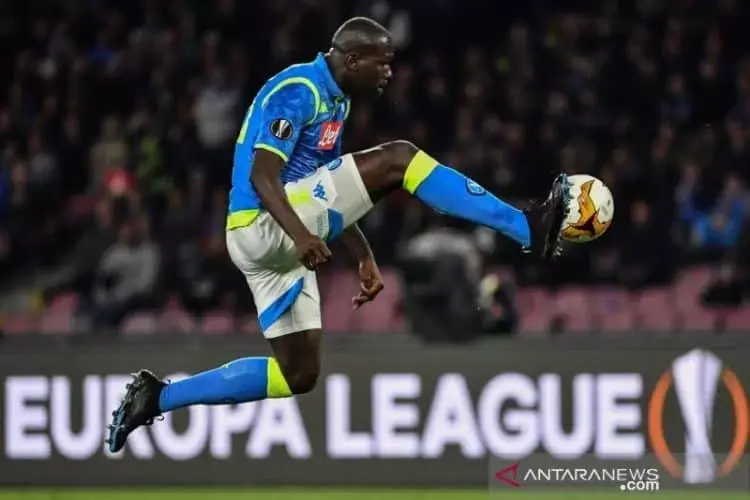Pep Guardiola Bidik Kalidou Koulibaly