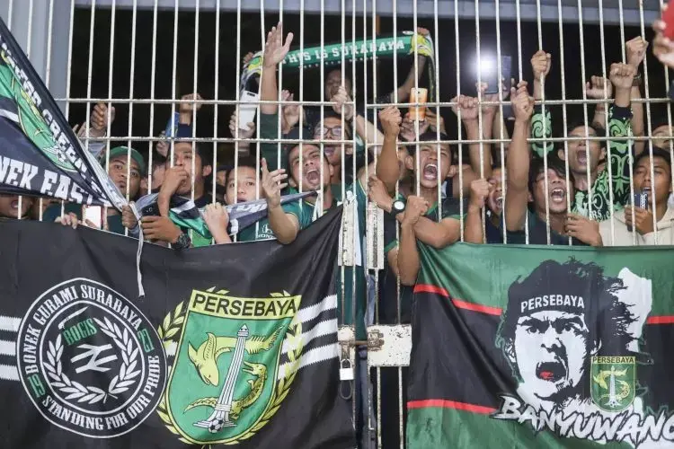 Bonek Berharap Kompetisi Tetap Ditunda