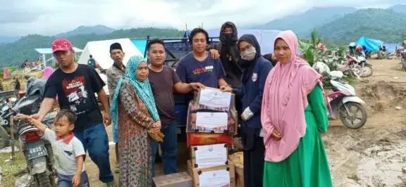 Mahasiswa Unibos Salurkan Bantuan Bencana Luwu Utara