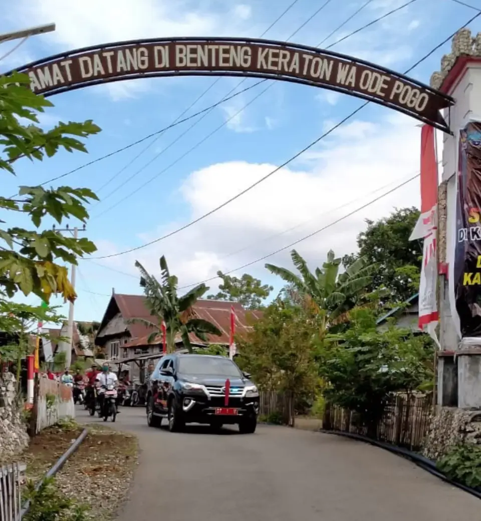 Uji Coba Kapal Feri, DT 1 W Keliling Pulau Kadatua