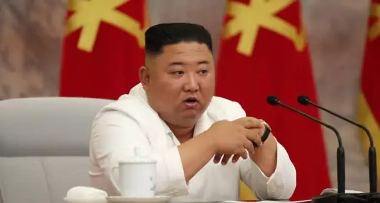 Kim Jong Un Pimpin Rapat Update Covid-19