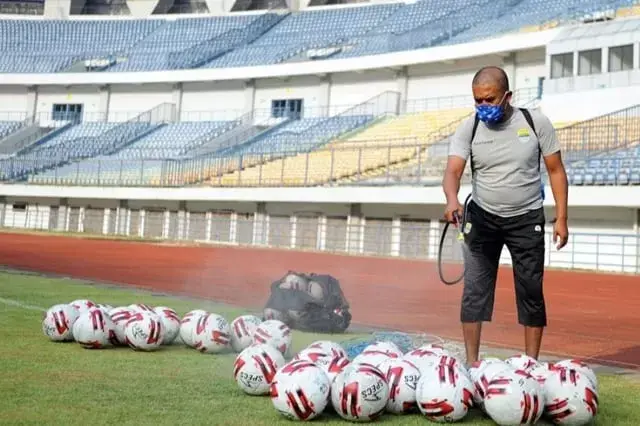 Latihan Persib Bisa Disaksikan Lewat Live Streaming YouTube