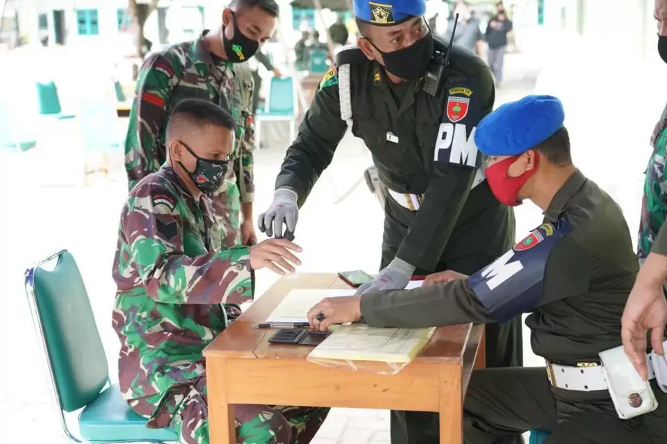 Sambut HUT RI Ke-75, Denpom Kendari Buat SIM TNI Secara Kolektif