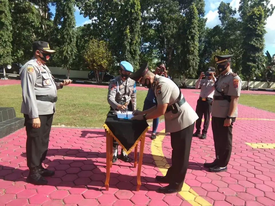 Empat Perwira Polres Buton Berganti