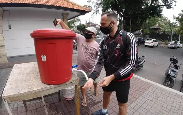 Protokol Kesehatan, Kamar Ganti Bali United Pindah di Luar Ruangan