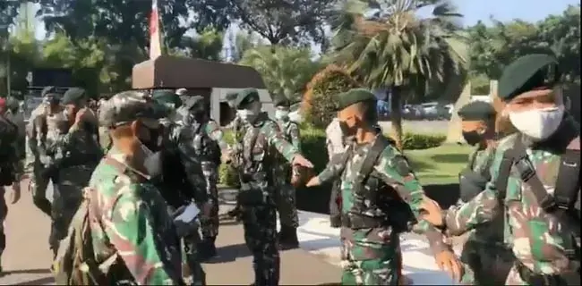 Purnawirawan TNI Nyaris Bentrok Dengan Sekelompok Pemuda Usai Tabur Bunga Di TMP Kalibata, Kapolres Jakarta Selatan: Nggak Ada Bentrok