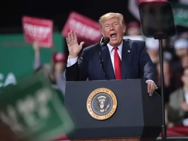 Pilpres, Donald Trump Diserang Isu Covid-19