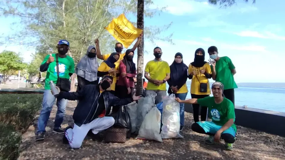 Pemuda Baubau Aksi Peduli Lingkungan